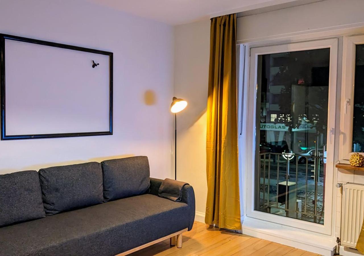 65Qm Altbaucharme Mit Zwei Balkonen Daire Karlsruhe Dış mekan fotoğraf